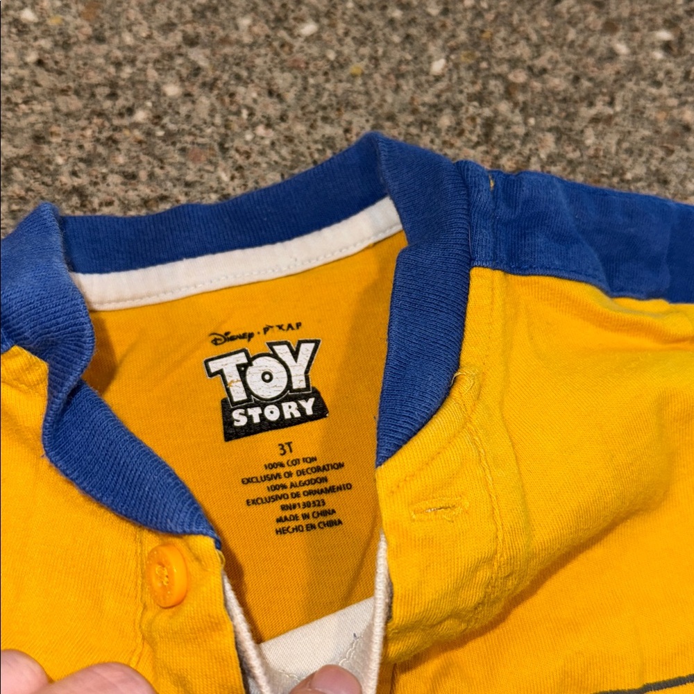 Vintage y2k toy story shirt - Picture 2 of 2